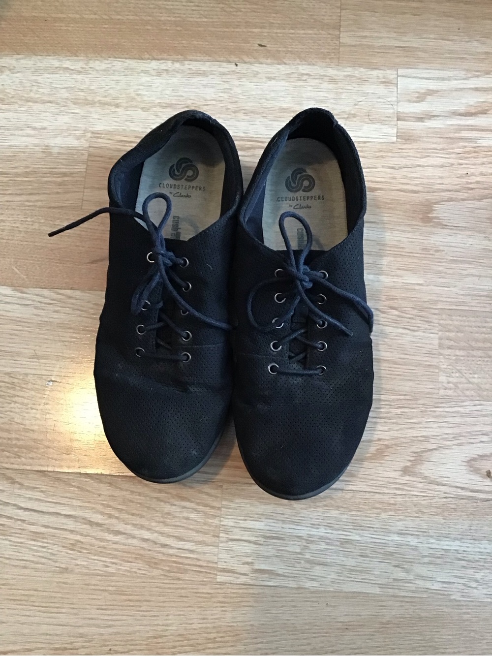 Clarks Cloudsteppers Men's Black Lace-Up Oxfords
